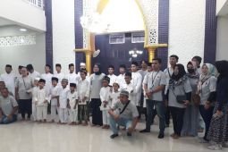 Relawan RSTN di Kediri beri santunan santri