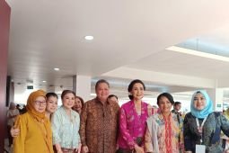 Kebaya symbol of people's economy: Minister