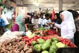Khofifah dukung Pasar Tradisional Srimangunan Sampang dipertahankan