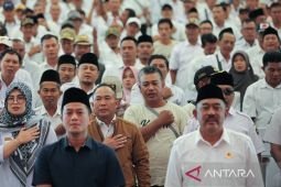 Ribuan kades Jatim nyatakan satu komando tak berpolitik jelang pilkada