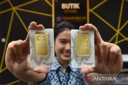 Turun Rp5.000, berikut harga pecahan emas Antam awal pekan