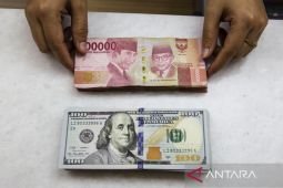 Rupiah hari ini naik saat pasar tunggu rilis indeks kepercayaan konsumen RI