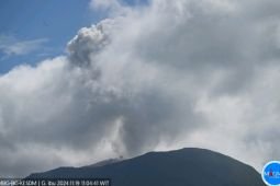 PGA: Suara gemuruh erupsi gunung Ibu terdengar cukup kuat