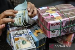 Senin pagi rupiah melemah 10 poin menjadi Rp15.885 per dolar AS