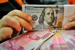 Rupiah sore ini melemah di tengah data PMI AS yang solid
