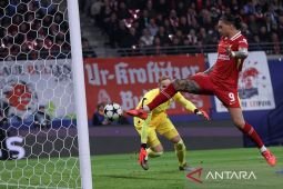 Liga Inggris: Arne Slot membela Darwin Nunez