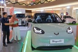 Wuling Motors beri banyak promo akhir tahun di pameran "Year End Sale" Surabaya