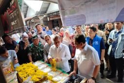 Menko Zulhas pastikan harga bahan pokok stabil