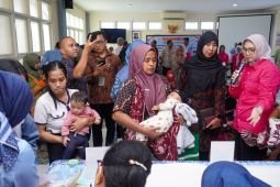 PT PAL gelar aksi sosial cegah stunting di Hari Gizi Nasional