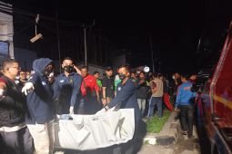 Polisi bongkar jasad dicor di ruko Jaktim dan autopsi di RS polri