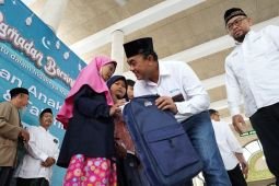SIG berikan bantuan sembako hingga THR ke 430 warga Gresik