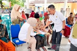 Sebanyak 1.405 warga Situbondo terima uang tunai PKH Plus