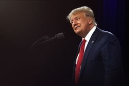 Terkait Ukraina, Trump mengancam kenakan tarif sekunder sektor minyak Rusia