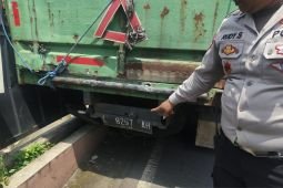 Seorang balita tewas akibat truk tak kuat menanjak di Kota Malang
