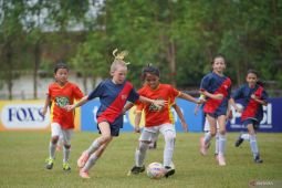 Sebanyak 963 peserta bersaing di Milklife Soccer Challenge Tangerang