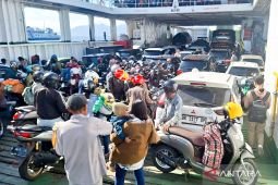 ASDP sebut 189.270 orang  menyeberang dari Ketapang ke Gilimanuk