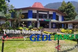 Penutupan pendakian Gunung Gede-Pangrango diperpanjang