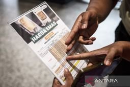 Nilai Antam Sabtu ini melemah Rp21.000 menjadi Rp1,965 juta per gram