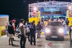 Arus balik penyeberangan Situbondo-Madura meningkat