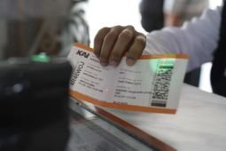 KAI Madiun berikan manfaat melalui program Boarding Pass Through Value