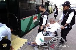 Indonesia offers 32 disability-friendly buses for Hajj pilgrims