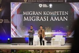 Minister seeks skilled workforce via Migrant Center