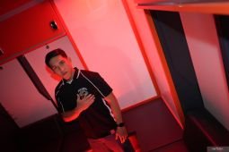 Persija datangkan penyerang baru Eksel Runtukahu