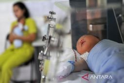 Bayi baru lahir bisa terkena penyakit kuning akibat dehidrasi