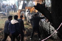 Pesawat Air India tujuan Inggris jatuh, bawa 242 orang