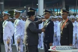 Prabowo sematkan tanda pangkat Adhi Makayasa, berikut 8 daftar peraih
