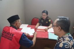 Kejari Ponorogo limpahkan berkas tersangka korupsi dana BOS