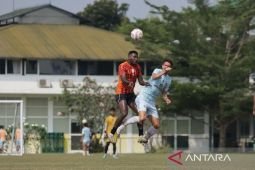 Madura United uji coba dengan Borneo FC di Yogyakarta