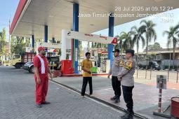 Polres Jember akan tindak tegas penimbun BBM