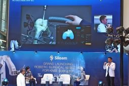Siloam Surabaya hadirkan teknologi bedah lutut robotik CUVIS