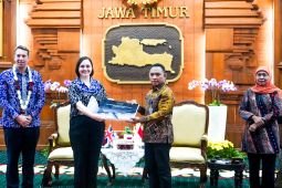 Kemenhub terima dokumen studi transportasi rel Surabaya dari Inggris