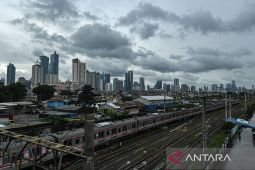 BMKG prakirakan awan tebal gelayuti Monas saat perayaan HUT RI