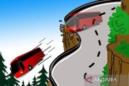 Korban tewas jadi 27 orang, akibat kecelakaan bus terjun di Benin