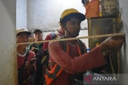 Pemkot Surabaya lanjutkan normalisasi Sungai Kalianak