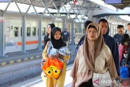 RI Govt says its priority improving nationwide connectivity