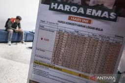 Nilai Antam Senin melemah tipis Rp2.000 jadi Rp2,093 juta/gram