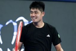 Wu Yibing kandaskan Medvedev pada perempat final ATP Hangzhou