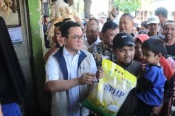 Mendag Budi sidak ketersediaan bahan pokok di Pasar Wage Nganjuk