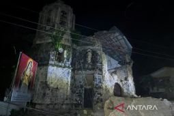 Gempa besar M7,4 guncang pesisir Filipina