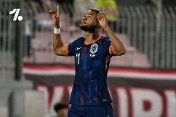 Belanda dan Denmark meraih kemenangan