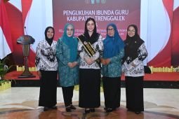 Novita Hardini dikukuhkan sebagai Bunda Guru Kabupaten Trenggalek