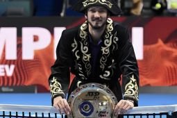 Medvedev raih gelar di Almaty Open