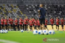 Delapan pemain timnas berangkat ke Arab Saudi