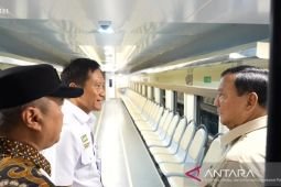 Prabowo inspects new train carriage for farmers and merchants