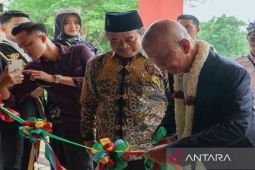 Ketua Banggar sumbang Rp1 miliar untuk penghijauan di UIM Madura