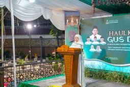 Gubernur Khofifah ajak warga Jatim teladani Gus Dur